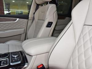 HongQi HS7