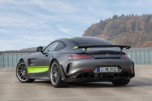 Объявлены цены на трековый Mercedes-AMG GT R Pro