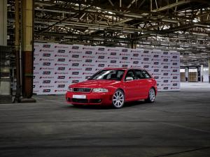Audi RS4 Avant 1999 - 2001 год