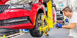 Компания Skoda начала производство обновленного Superb