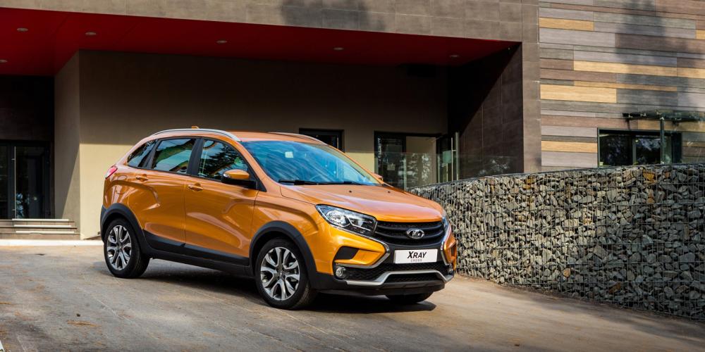 Названы цены на Lada XRay Cross с вариатором