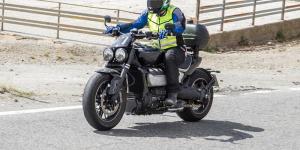 Шпионские фото производственной версии Triumph Rocket 3