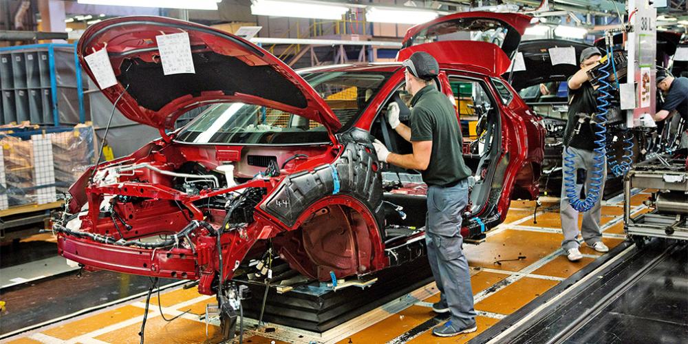 Nissan покинут более 10 тысяч сотрудников
