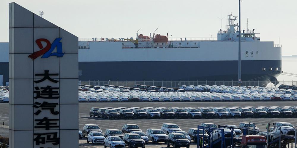 Китай начал экспортировать подержанные автомобили в Россию