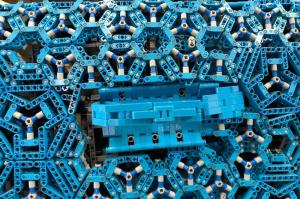 Bugatti Chiron из Lego в Парке Горького в Москве