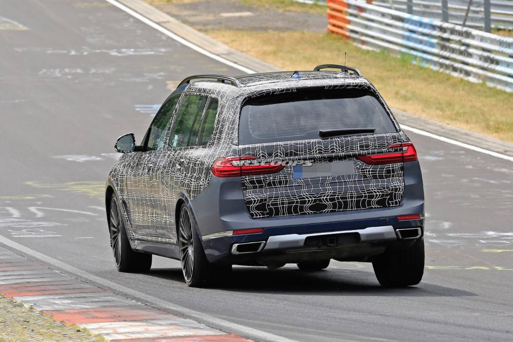 Alpina вывела на тесты 600-сильную BMW X7