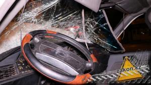 Mercedes врезался в ассенизаторскую машину в Алматы