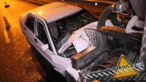 Mercedes врезался в ассенизаторскую машину в Алматы