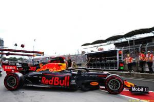 В Pirelli ждут один пит-стоп в завтрашней гонке