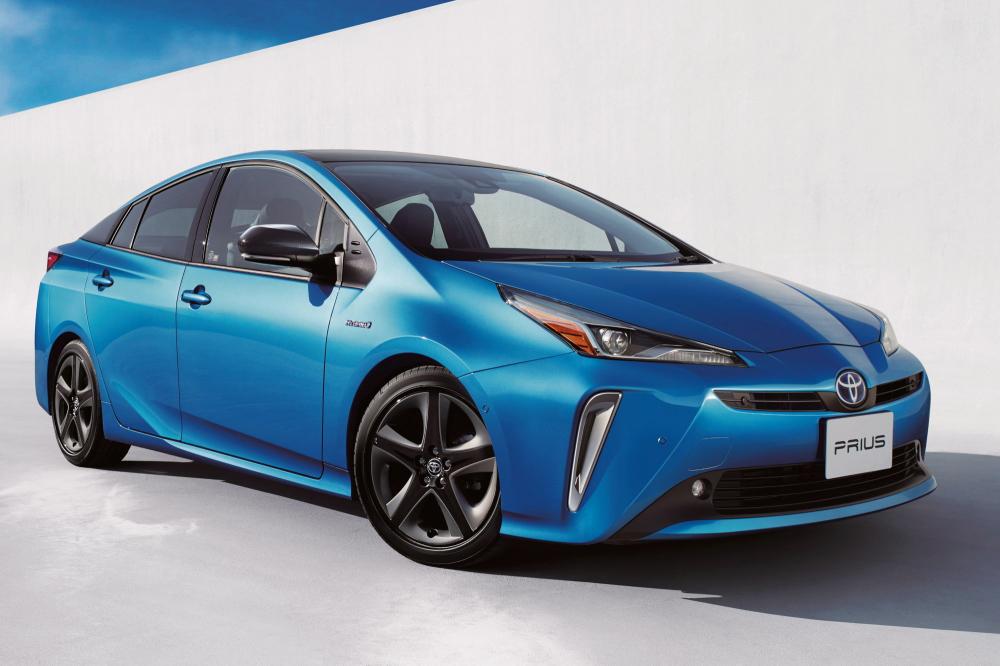 Toyota Prius оказался самым популярным автомобилем в Японии