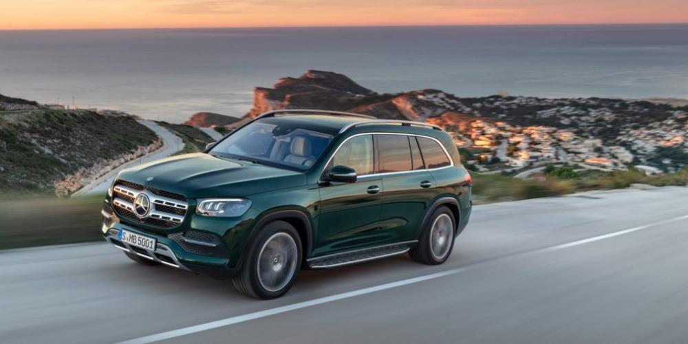 Продажи премиальных автомобилей в России продолжили показывать рост