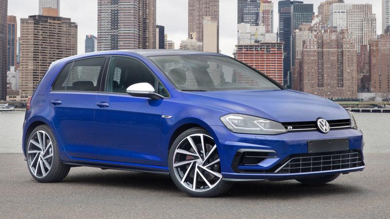 Volkswagen снял с конвейера Golf R