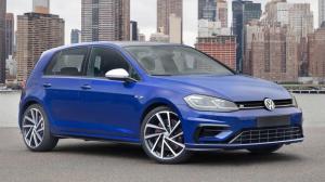 Volkswagen снял с конвейера Golf R