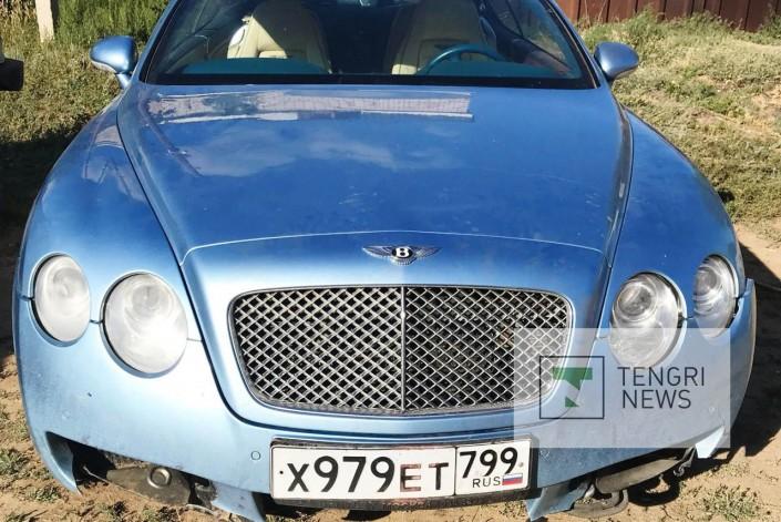 Как выглядит Bentley, брошенный возле аула