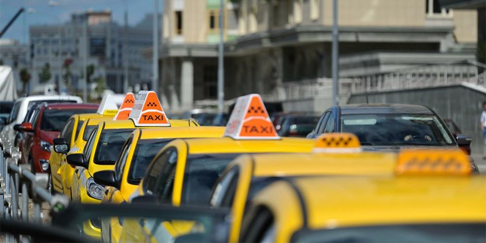 В Москве появятся отдельные зоны посадки и высадки пассажиров такси