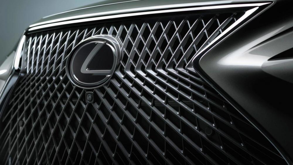 Нужны ли электрокарам решетки радиатора? Есть ответ от Lexus