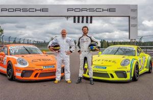 Жак Вильнёв выступает в Скандинавском Кубке Porsche