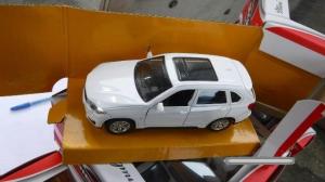 В Новороссийске таможня изъяла более 300 поддельных BMW
