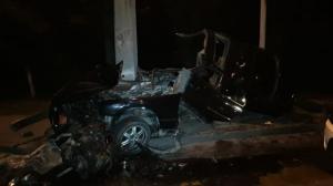 BMW разорвало на части при столкновении в Алматы