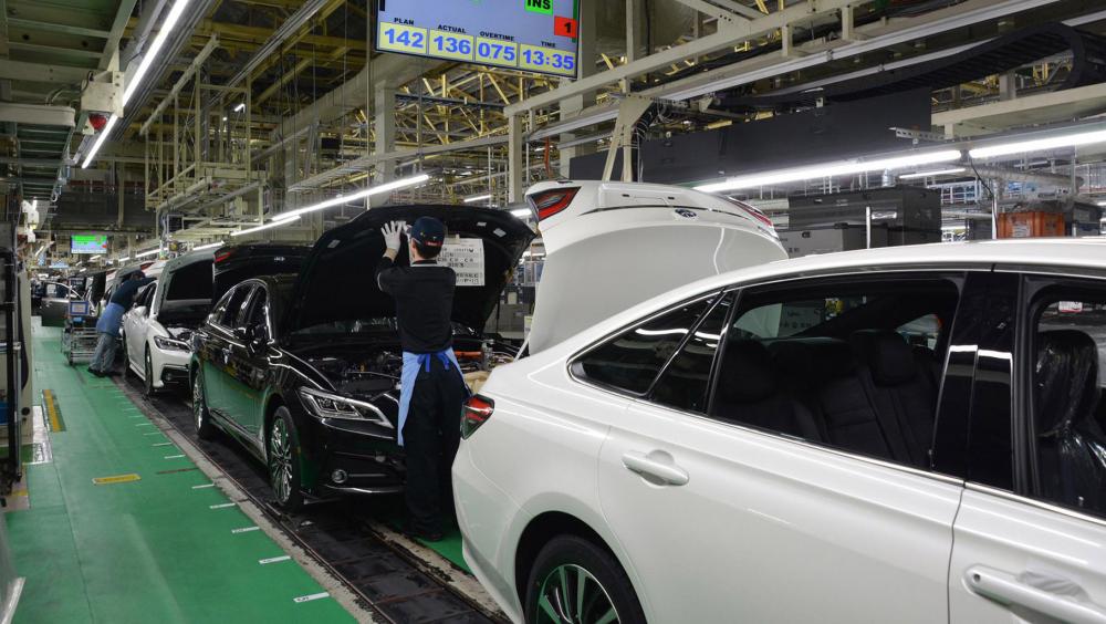 Toyota остановила производство из-за ливней