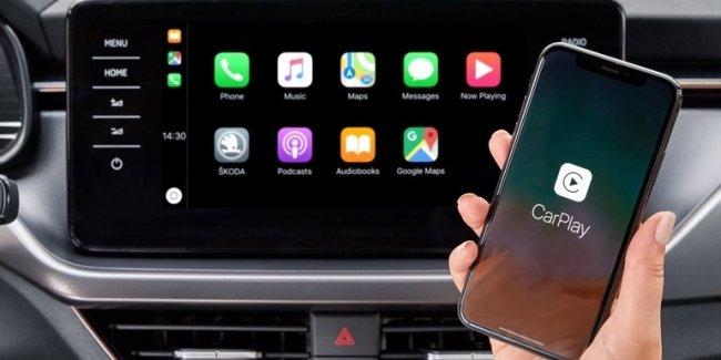 Skoda Scala и Kamiq получили беспроводные технологии SmartLink Tech