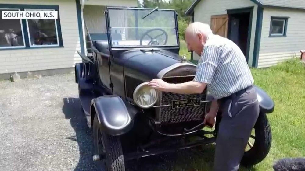 Канадец проездил на Ford Model T более 70 лет