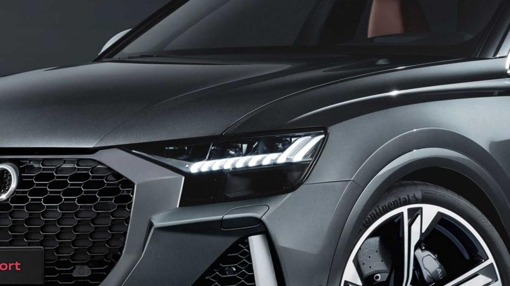 Рендеры Audi RS Q8