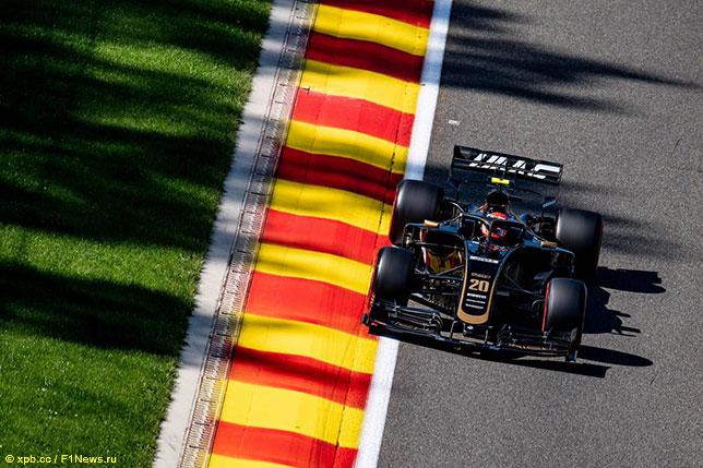 Alfa Romeo и Haas получили новейшую версию моторов