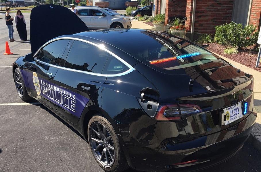Tesla Model 3 для полиции Баргерсвилла
