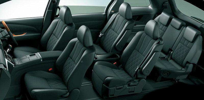 Toyota Estima третьего поколения