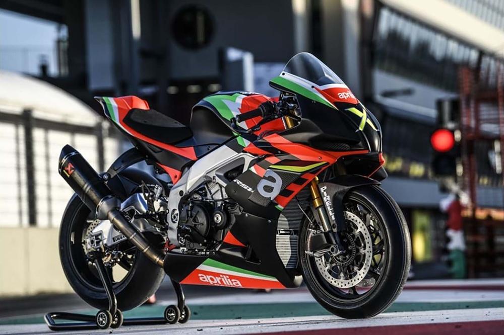 Супербайк Aprilia RSV4 X начали поставлять