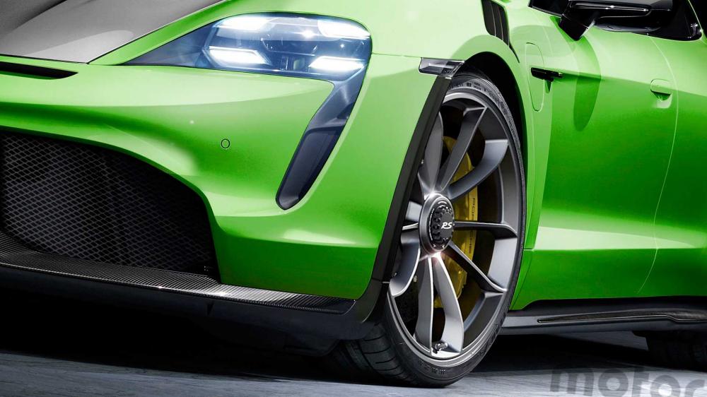 Рендеры Porsche Taycan GT2