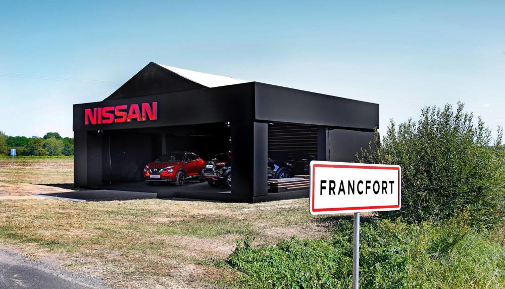 Nissan потроллил Франкфуртский автосалон. Но вышло не очень