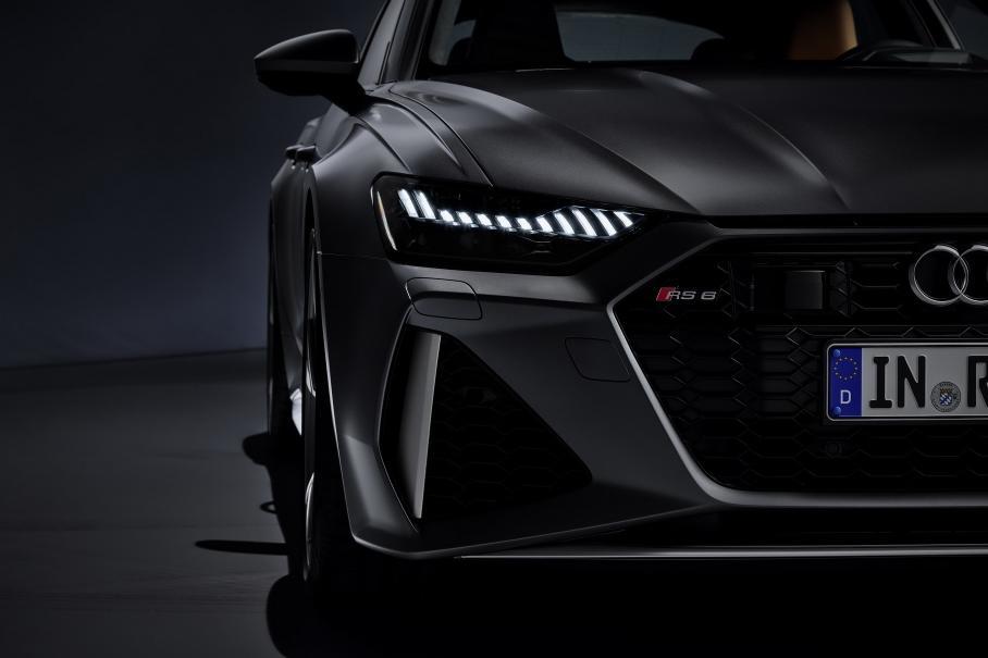 Самые мощные версии Audi RS нужно будет заряжать от розетки
