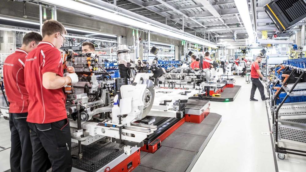 Производство Porsche Taycan в Штутгарте-Цуффенхаузене