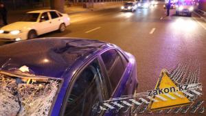 В Калкамане автомобиль сбил пешехода над подземным переходом