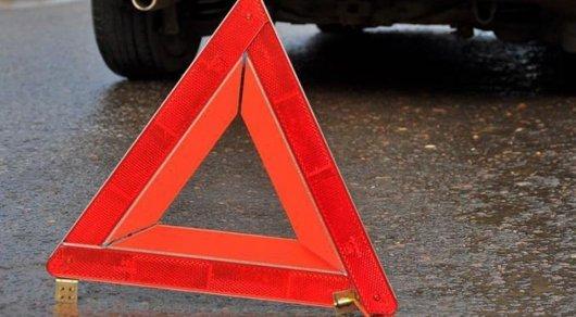Автобус с пассажирами перевернулся на трассе Алматы - Усть-Каменогорск