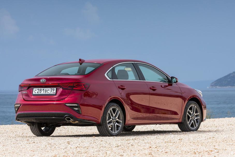 Kia пересмотрела комплектации российских Cerato