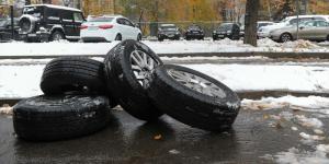 ГИБДД Москвы посоветовала водителям подготовить автомобили к зиме