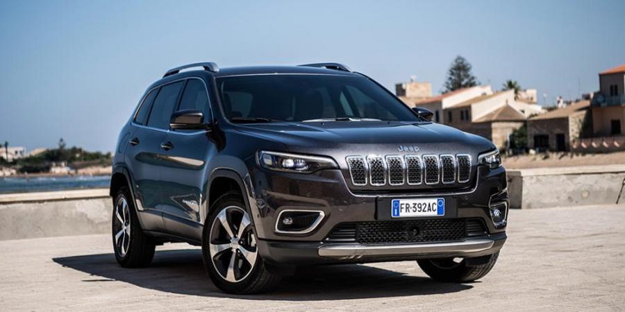 Jeep отправит на сервис внедорожники Cherokee в России