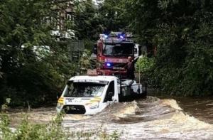 Водитель утопил фургон, потому что безрассудно доверял навигатору