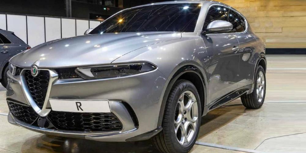 В интернете рассекретили внешность нового кроссовера Alfa Romeo