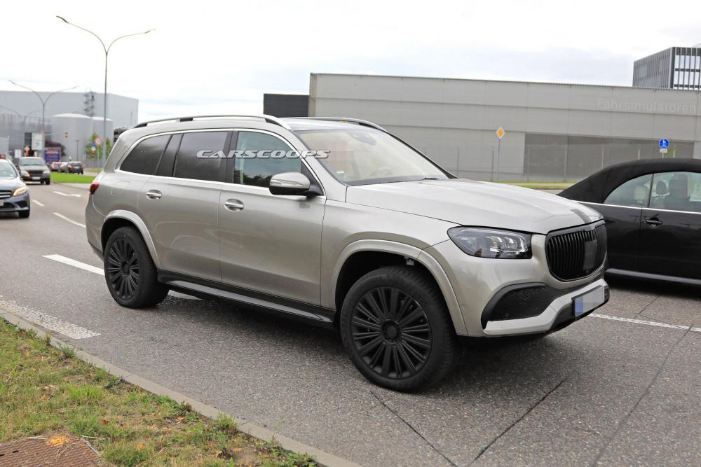 Новый Mercedes-Maybach GLS: первые фотографии без камуфляжа