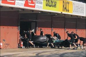 В Барселоне завершился второй день тестов Pirelli