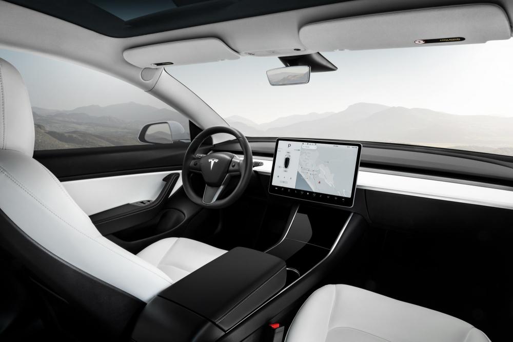 Tesla запатентовала необычную технологию подогрева и охлаждения кресел с помощью жидкости