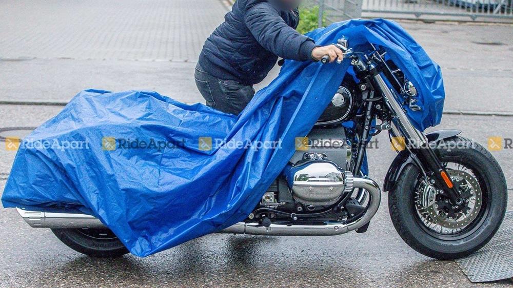 фотография производственной версии BMW R18