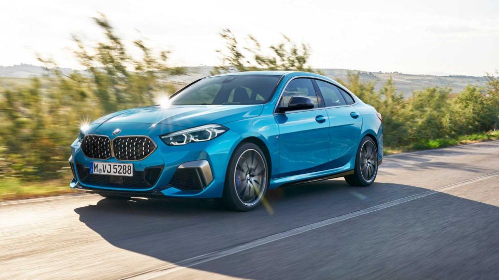 Названы рублевые цены на компактный седан BMW