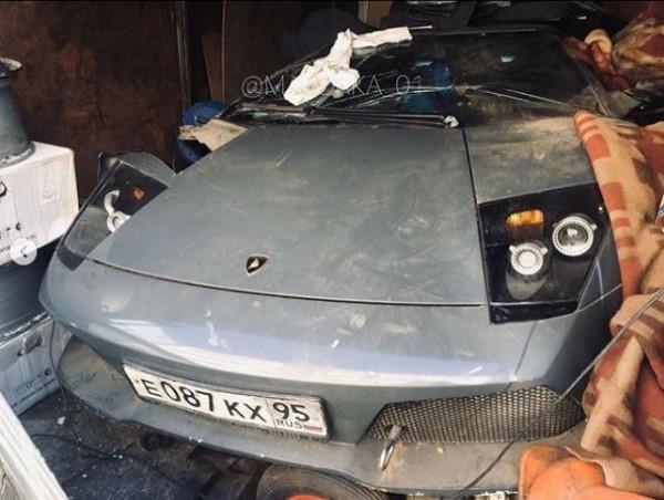 В московском гараже среди хлама нашли Lamborghini Murcielago