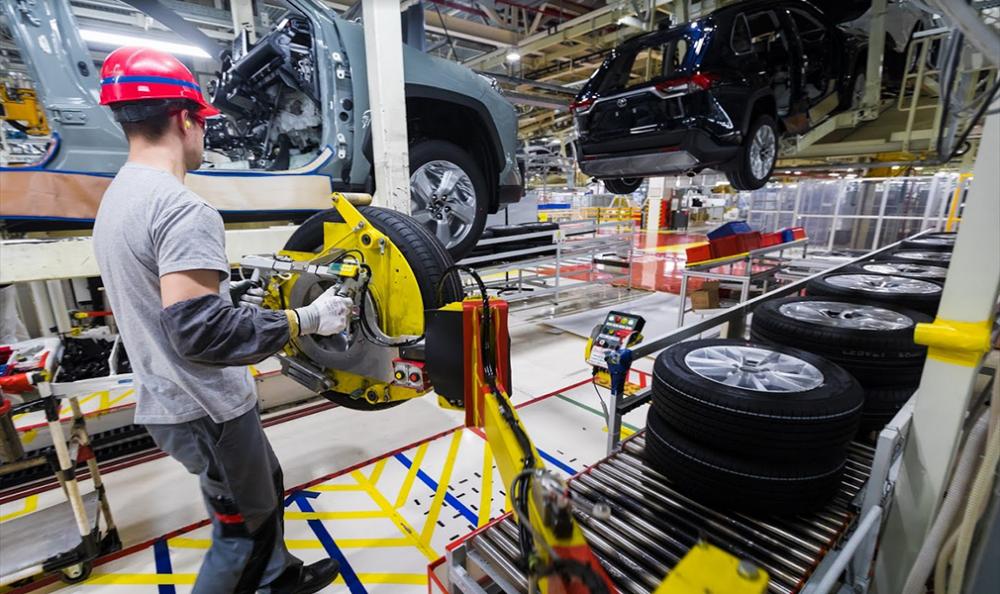 В России стартовало производство нового Toyota RAV4