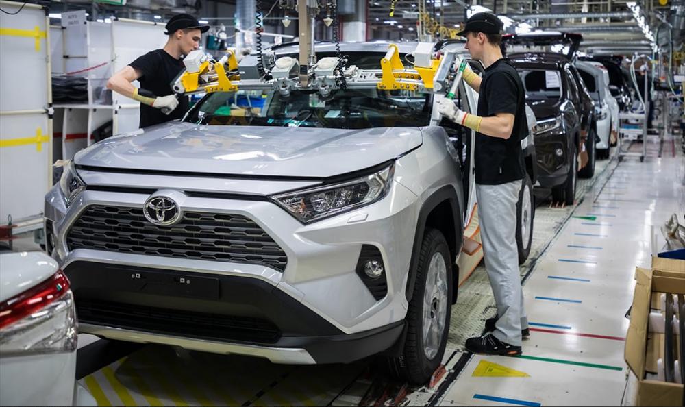 В России стартовало производство нового Toyota RAV4